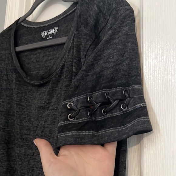 Top - Picture 2 of 3